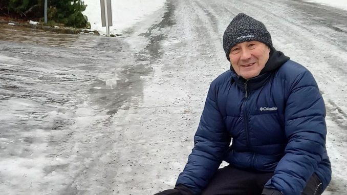 0818facff08b43e9a7e8947da9294d03