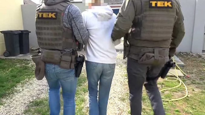 ttt